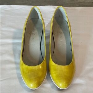 Dorking by Fluchos‎ Yellow Patent Leather Chunky Heel Pumps Size 36